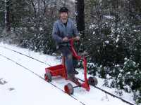 Testfahrt im Schnee mit dem umgebauten Schienenvelo [Thomas Bauer/2008]